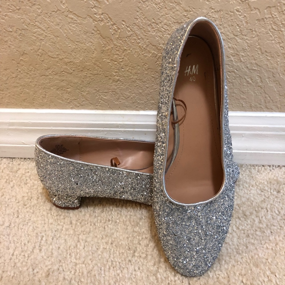 H&M Silver low heel shoes
